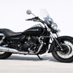 Bajaj Avenger 400 Cruise motorcycle side view in black color